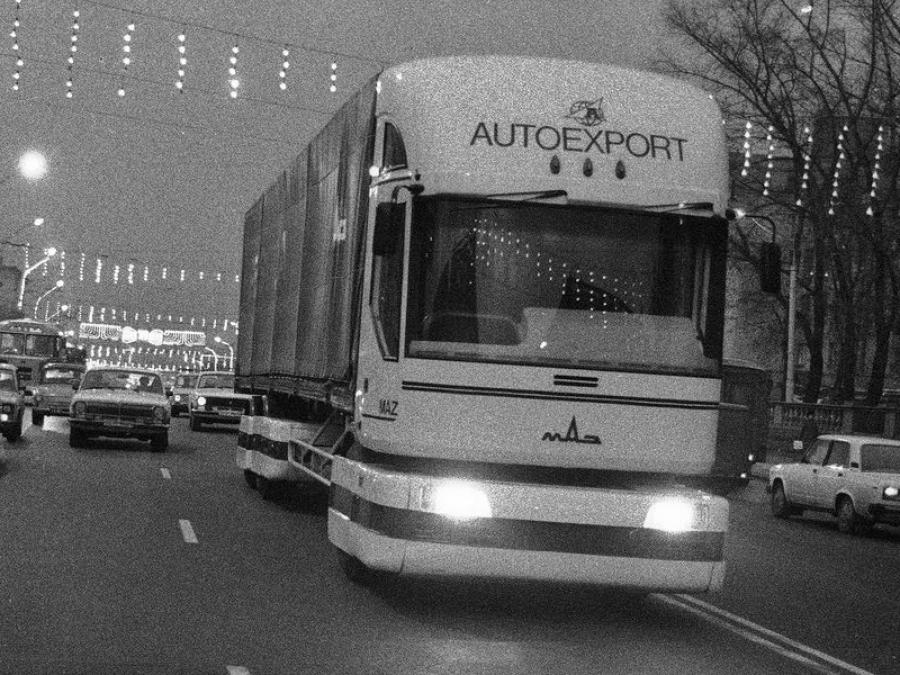  МАЗ-2000 Перестройка Опытный 1988 года  (фото 2 из 16)